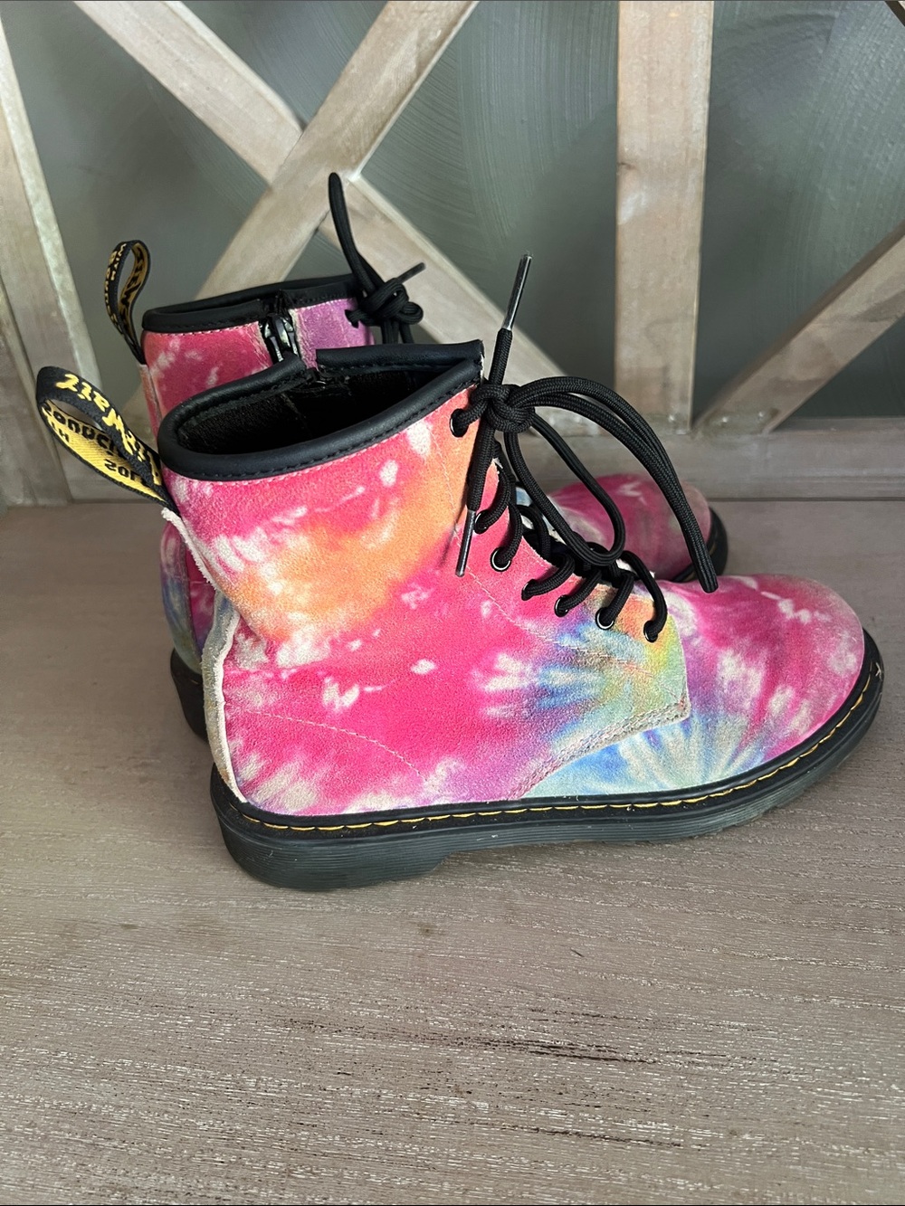 Dr. Martens Kids Tie-Dye Multi-Color Lace-Up Boots USL6 EU37